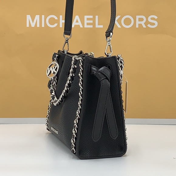 MICHAEL KORS
Mina Small Belted Pebbled Leather Chain Crossbody Bag Black color - Picture 6 of 15